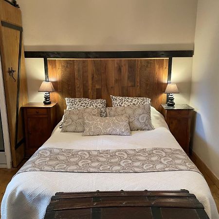 Bed and Breakfast Manoir De Kerliviry Cleder Экстерьер фото
